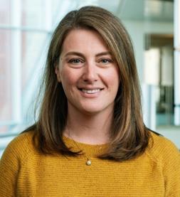 Erica Moses Headshot, Assistant Director of General Medicine